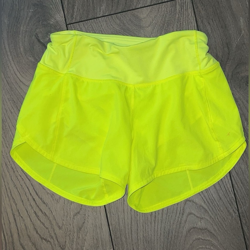 Lululemon Speed Up Mid-Rise Short 4" inseam size 2 Highlight Yellow - Picture 12 of 14